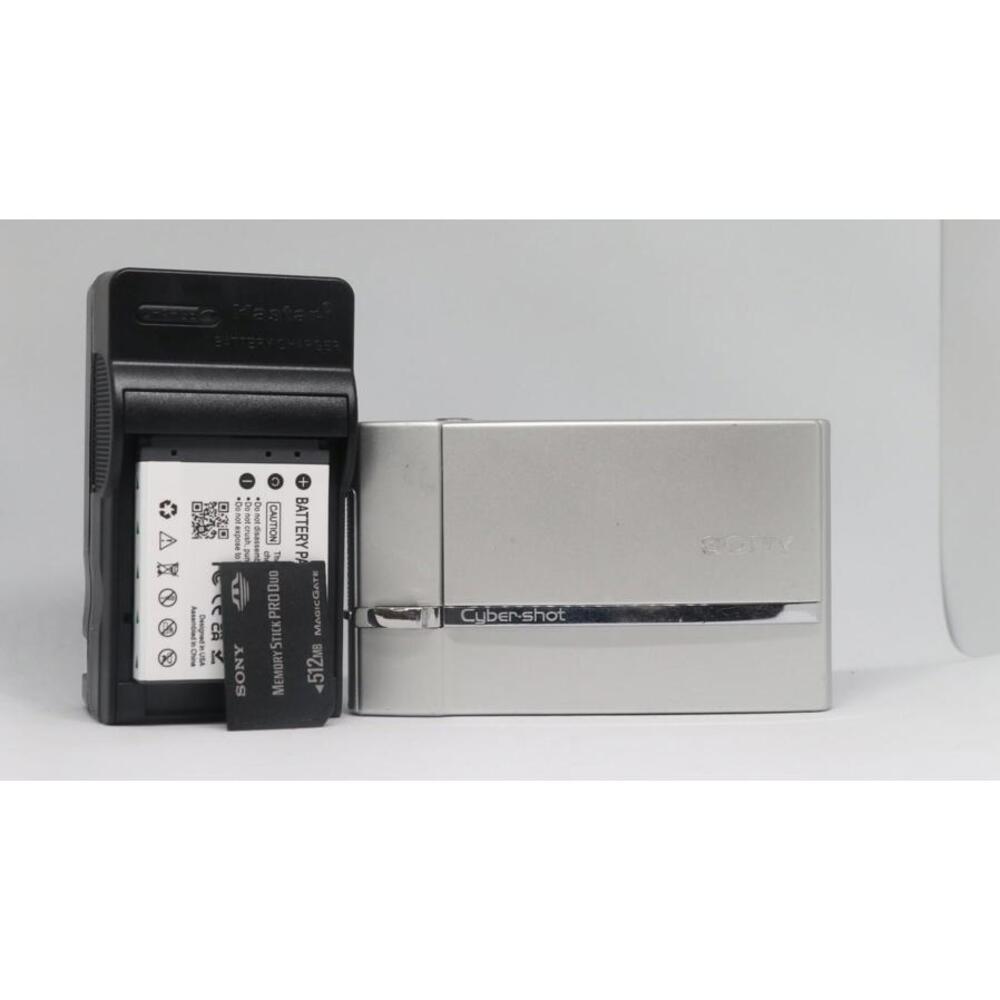 READ Sony Cyber-shot DSC-T30 7.2MP Digital Camera Silver Battery/Charger/Memory